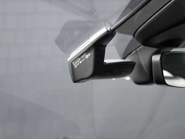 アウディ アウディ Ｑ３ 35TDIクワトロ Sライン 静岡県 2024(令6)年 0.4万km グレイシアホワイトメタリック BlackStyling パッケージ/Audyプレセンス軽減ブレーキ/車線逸脱警告 ACC サイドアシスト/19インチアルミホイール/ブラックレザーシート シートヒーター /MMIナビゲーションワンセグTV Bluetooth/全方位カメラ/前席パワーシート/LEDヘッドライト/リヤシーケンシャルウィンカー/バーチャルコクピット/Driveセレクト/ワイヤレス充電/リヤガラスフィルム施工/DSRCETC/前後ドライブレコーダー