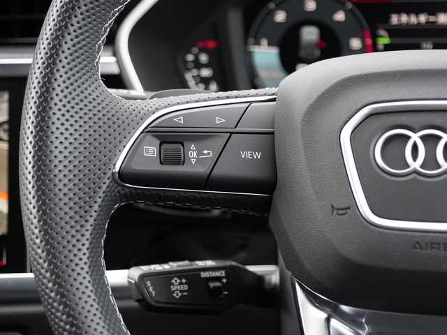 アウディ アウディ Ｑ３ 35TDIクワトロ Sライン 静岡県 2024(令6)年 0.4万km グレイシアホワイトメタリック BlackStyling パッケージ/Audyプレセンス軽減ブレーキ/車線逸脱警告 ACC サイドアシスト/19インチアルミホイール/ブラックレザーシート シートヒーター /MMIナビゲーションワンセグTV Bluetooth/全方位カメラ/前席パワーシート/LEDヘッドライト/リヤシーケンシャルウィンカー/バーチャルコクピット/Driveセレクト/ワイヤレス充電/リヤガラスフィルム施工/DSRCETC/前後ドライブレコーダー