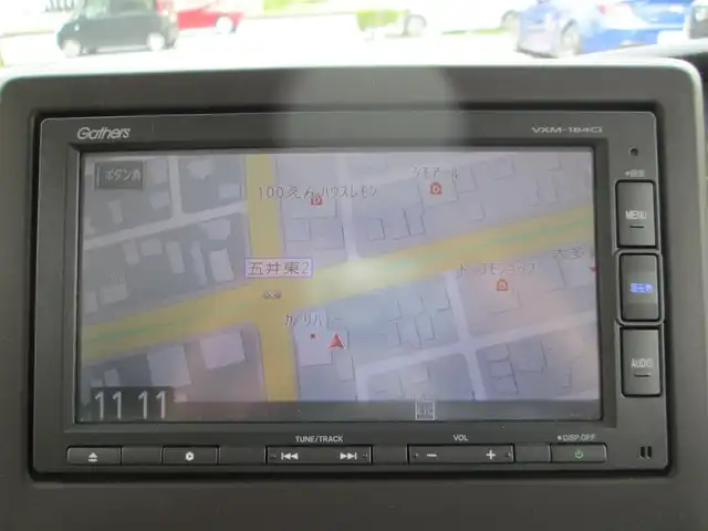 ホンダ Ｎ ＢＯＸ G L ホンダセンシング 千葉県 2018(平30)年 1.7万km ルナシルバーM ワンオーナー/純正SDナビ、バックカメラ/オーディオ【CD/SD/BT】/ホンダセンシング/パワースライドドア/LEDヘッドライト/純正ドライブレコーダー/ビルトインETC/オートライト/横滑り防止装置/12V180W電源/保証書/取扱説明書/スペアキー