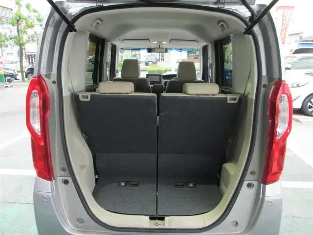 ホンダ Ｎ ＢＯＸ G L ホンダセンシング 千葉県 2018(平30)年 1.7万km ルナシルバーM ワンオーナー/純正SDナビ、バックカメラ/オーディオ【CD/SD/BT】/ホンダセンシング/パワースライドドア/LEDヘッドライト/純正ドライブレコーダー/ビルトインETC/オートライト/横滑り防止装置/12V180W電源/保証書/取扱説明書/スペアキー