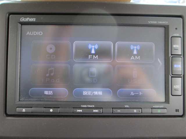 ホンダ Ｎ ＢＯＸ G L ホンダセンシング 千葉県 2018(平30)年 1.7万km ルナシルバーM ワンオーナー/純正SDナビ、バックカメラ/オーディオ【CD/SD/BT】/ホンダセンシング/パワースライドドア/LEDヘッドライト/純正ドライブレコーダー/ビルトインETC/オートライト/横滑り防止装置/12V180W電源/保証書/取扱説明書/スペアキー