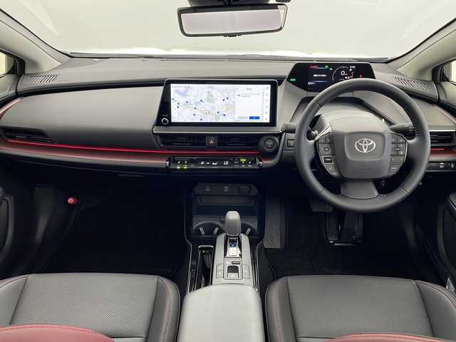 トヨタ プリウス Z 千葉県 2024(令6)年 0.6万km アティチュードブラックマイカ 禁煙車/ワンオーナー/トヨタセーフティセンス/パノラマルーフ/パワーバックドア/12.3型ディスプレイオーディオプラス/コネクティッドナビ/フルセグTV/アラウンドビューモニター/アドバンスドパーク/レーダークルーズコントロール/レーンアシスト/デジタルインナーミラー/ブラインドスポットモニター/合皮レザーシート/シートヒーター/シートベンチレーション/ステアリングヒーター/パワーシート/メモリシート/LEDオートライト/オートハイビーム/ビルトインETC/電動パーキング/オートブレーキホールド/ステアリングスイッチ/横滑り防止機能/ワイヤレス充電/AC100V/純正19インチアルミホイール/純正フロアマット
