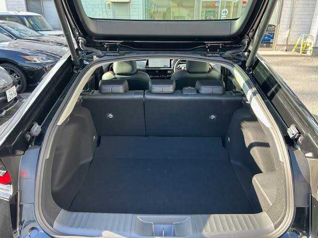 トヨタ プリウス Z 埼玉県 2024(令6)年 0.6万km アティチュードブラックマイカ パノラマルーフ/パワーバックドア/12.3型ディスプレイオーディオプラス/コネクティッドナビ/フルセグTV/アラウンドビューモニター/アドバンスドパーク/レーダークルーズコントロール/レーンアシスト/デジタルインナーミラー/ブラインドスポットモニター/シートヒーター/シートベンチレーション/ステアリングヒーター/パワーシート/LEDヘッドライト/オートハイビーム/ビルトインETC/オートブレーキホールド/横滑り防止機能/ワイヤレス充電/AC100V/純正19インチアルミホイール/純正フロアマット/保証書/取扱説明書/スペアキー