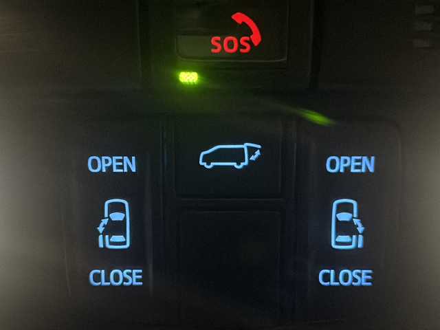 トヨタ アルファード S Cパッケージ 沖縄県 2020(令2)年 5万km スパークリングブラックパールクリスタルシャイン ディスプレイオーディオ(Bluetooth)/プリクラッシュセーフティ/レーダークルーズコントロール/ウィンカーミラー/両側パワースライドドア/パワーバックドア/ＬＥＤヘッドライト/フォグライト/ビルトインＥＴＣ