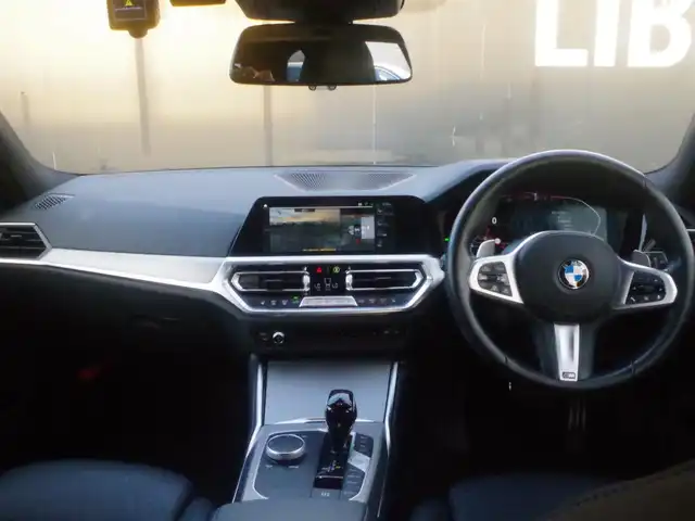 ＢＭＷ ３２０ｄ xDrive ツーリング Mスポーツ 岩手県 2021(令3)年 4.2万km ミネラルグレー インテリセーフ/LDW/LCW/アクティブクルーズ/純正HDDナビ/全方位カメラ/コンフォートアクセス/PDC/ハーフレザー/パワーシート/シートヒーター/ドラレコ/ミラーETC/パワーテールゲート/LEDライト