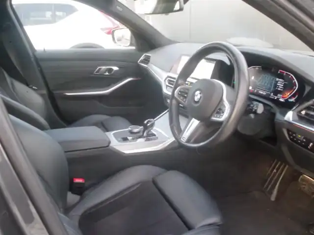 ＢＭＷ ３２０ｄ xDrive ツーリング Mスポーツ 岩手県 2021(令3)年 4.2万km ミネラルグレー インテリセーフ/LDW/LCW/アクティブクルーズ/純正HDDナビ/全方位カメラ/コンフォートアクセス/PDC/ハーフレザー/パワーシート/シートヒーター/ドラレコ/ミラーETC/パワーテールゲート/LEDライト