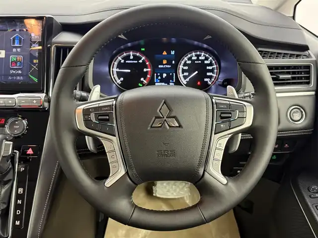 三菱 デリカＤ：５ シャモニー 宮城県 2025(令7)年 0.1千km 黒Ⅱ D:5専用11型ナビゲーション/アルパイン11型ナビ取付パッケージ＋リアモニター取付パッケージ/登録未使用車/４ＷＤ/全方位カメラ/レーダークルーズコントロール/衝突被害軽減システム/レーンキープアシスト/横滑り防止装置/ハーフレザー/前席シートヒーター/運転席パワーシート/パドルシフト/ステアリングヒーター/パワーバックドア/両側パワースライドドア/純正18インチＡＷ/純正LEDヘッドライト