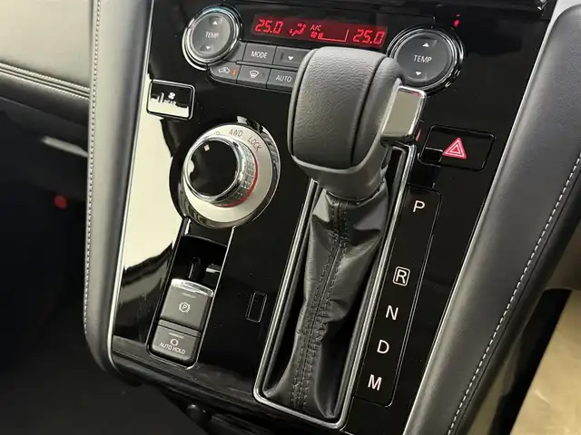 三菱 デリカＤ：５ シャモニー 宮城県 2025(令7)年 0.1千km 黒Ⅱ D:5専用11型ナビゲーション/アルパイン11型ナビ取付パッケージ＋リアモニター取付パッケージ/登録未使用車/４ＷＤ/全方位カメラ/レーダークルーズコントロール/衝突被害軽減システム/レーンキープアシスト/横滑り防止装置/ハーフレザー/前席シートヒーター/運転席パワーシート/パドルシフト/ステアリングヒーター/パワーバックドア/両側パワースライドドア/純正18インチＡＷ/純正LEDヘッドライト