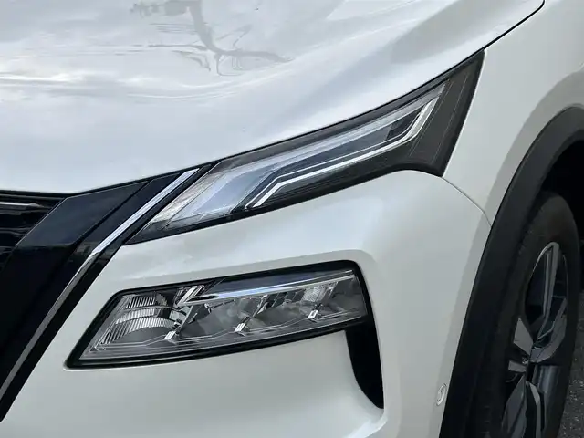 日産 エクストレイル G e－4ORCE 山形県 2023(令5)年 5万km ブリリアントホワイトパール 4WD/アダプティブクルーズ/純正12.3インチナビ/フルセグTV/FM/AM/BT/プロパイロット/シートヒーター/前後ドライブレコーダー/インテリジェントトレースコントロール/アドバンスヒルディセントコントロール/車線逸脱防止支援システム/後側方衝突防止支援システム/LEDヘッドライト/オートライト/オートハイビーム/電動パーキングブレーキ/パワーシート/パワーバックドア/パーキングアシスト/ETC/純正19インチAW