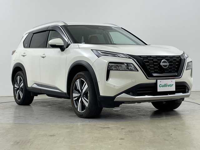 日産 エクストレイル G e－4ORCE 道央・札幌 2023(令5)年 5万km ブリリアントホワイトパール ・4WD/・プロパイロット/・純正12.3インチナビ/・フルセグTV/FM/AM/BT/・アラウンドビューモニター/・前後ドライブレコーダー/・インテリジェントトレースコントロール/・アドバンスヒルディセントコントロール/・車線逸脱防止支援システム/・後側方衝突防止支援システム/・LEDヘッドライト/・オートライト/オートハイビーム/・ブラウンレザーシート/・シートヒーター/・メモリーパワーシート/・ステアリングヒーター/・パワーバックドア/・パーキングアシスト/・ETC/・純正19インチAW