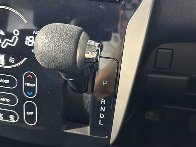 日産 デイズ HWS X Vセレ +SeftyⅡ 沖縄県 2015(平27)年 8万km ブラック 県外仕入 /禁煙車 /純正ナビ(Bluetooth/TV/ラジオ/CD/DVD/USB)/アラウンドビューモニター /エマージェンシーブレーキ /踏み間違衝突防止アシスト /アイドリングストップ /VDC (車両挙動安定化システム)/アイドリングストップ/純正フロアマット/純正ドアバイザー/革巻きステアリング/純正14インチAW/HIDヘッドライト