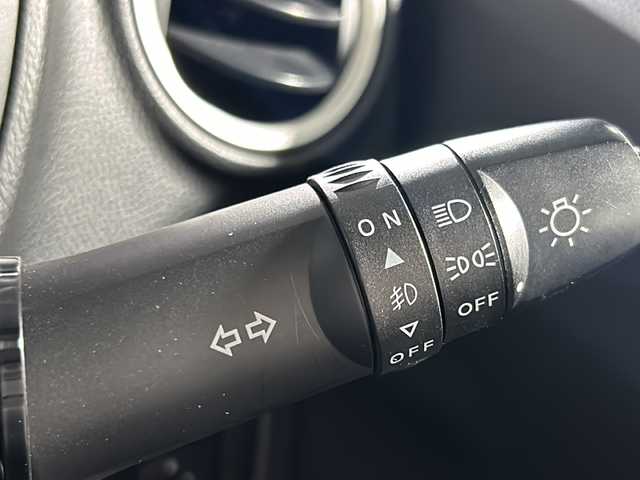 日産 デイズ HWS X Vセレ +SeftyⅡ 沖縄県 2015(平27)年 8万km ブラック 県外仕入 /禁煙車 /純正ナビ(Bluetooth/TV/ラジオ/CD/DVD/USB)/アラウンドビューモニター /エマージェンシーブレーキ /踏み間違衝突防止アシスト /アイドリングストップ /VDC (車両挙動安定化システム)/アイドリングストップ/純正フロアマット/純正ドアバイザー/革巻きステアリング/純正14インチAW/HIDヘッドライト