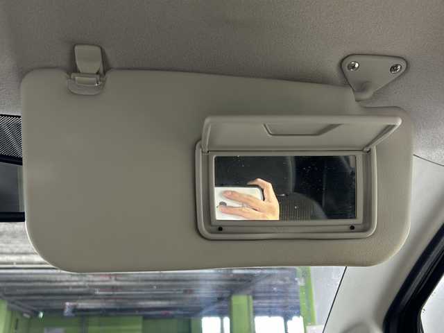 日産 デイズ HWS X Vセレ +SeftyⅡ 沖縄県 2015(平27)年 8万km ブラック 県外仕入 /禁煙車 /純正ナビ(Bluetooth/TV/ラジオ/CD/DVD/USB)/アラウンドビューモニター /エマージェンシーブレーキ /踏み間違衝突防止アシスト /アイドリングストップ /VDC (車両挙動安定化システム)/アイドリングストップ/純正フロアマット/純正ドアバイザー/革巻きステアリング/純正14インチAW/HIDヘッドライト