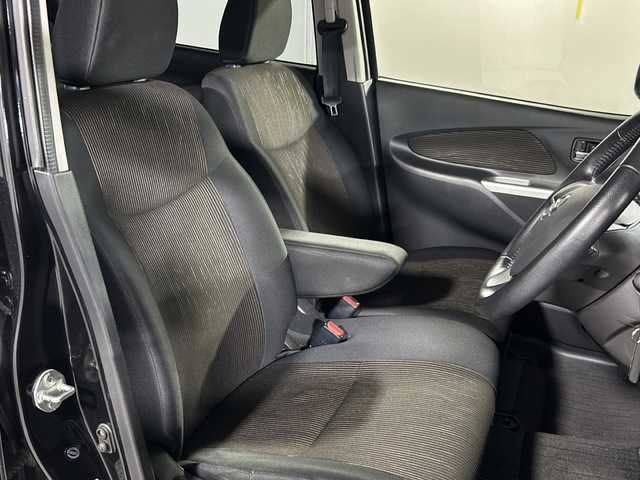 日産 デイズ HWS X Vセレ +SeftyⅡ 沖縄県 2015(平27)年 8万km ブラック 県外仕入 /禁煙車 /純正ナビ(Bluetooth/TV/ラジオ/CD/DVD/USB)/アラウンドビューモニター /エマージェンシーブレーキ /踏み間違衝突防止アシスト /アイドリングストップ /VDC (車両挙動安定化システム)/アイドリングストップ/純正フロアマット/純正ドアバイザー/革巻きステアリング/純正14インチAW/HIDヘッドライト