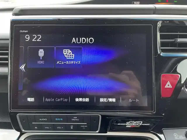 ホンダ ステップワゴン eHEVモデューロX ホンダS 三重県 2020(令2)年 5万km プラチナホワイトパール 登録時49297km/禁煙車/ハーフレザーシート/純正フリップダウンモニター/純正10インチナビ/（AM/FM/TV/Bluetooth/CD/DVD/HDMI）/フルセグTV/バックカメラ/ビルトインETC2.0/純正ドライブレコーダー/レーダークルーズコントロール/ステアリングスイッチ/パドルシフト/オートライト/両側パワースライドドア/シートヒーター/衝突軽減システム/レーンキープアシスト/コーナーセンサー/プッシュスタート/純正フロアマット/純正アルミ/スペアキー