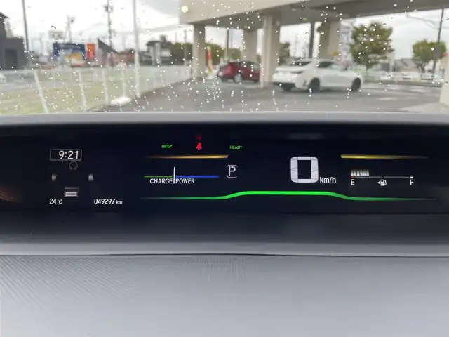 ホンダ ステップワゴン eHEVモデューロX ホンダS 三重県 2020(令2)年 5万km プラチナホワイトパール 登録時49297km/禁煙車/ハーフレザーシート/純正フリップダウンモニター/純正10インチナビ/（AM/FM/TV/Bluetooth/CD/DVD/HDMI）/フルセグTV/バックカメラ/ビルトインETC2.0/純正ドライブレコーダー/レーダークルーズコントロール/ステアリングスイッチ/パドルシフト/オートライト/両側パワースライドドア/シートヒーター/衝突軽減システム/レーンキープアシスト/コーナーセンサー/プッシュスタート/純正フロアマット/純正アルミ/スペアキー