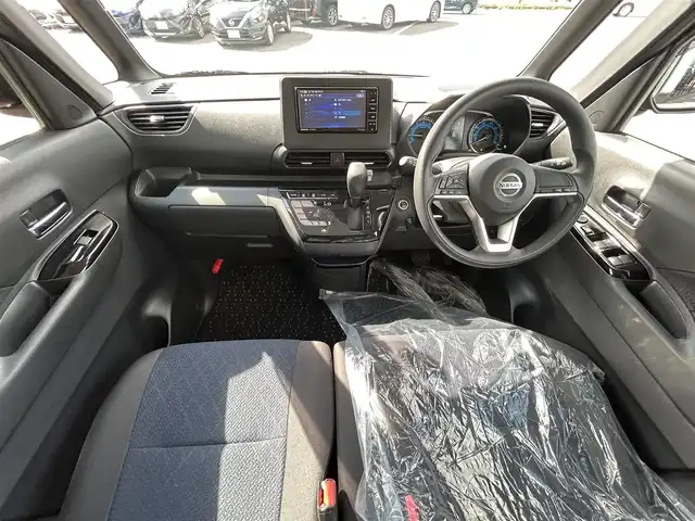 日産 ルークス ハイウェイスター X 愛媛県 2023(令5)年 1.8万km スパークリングレッド/ブラック Strada7型ナビ/全周囲カメラ/左側電動スライドドア/左側ハンズフリースライド/セーフティシールド/衝突被害軽減装置/車線逸脱防止装置/クリアランスソナー/リアサーキュレーター/アイドリングストップ/LEDヘッドライト/ステアリングリモコン/純正ドアバイザー/フロアマット/電格ミラー/シガーソケット/ヘッドライトレベライザー/現状サマー(純正AW)(155/65/R14)/YOKOHAMA BleEarth-GT AE51/禁煙車