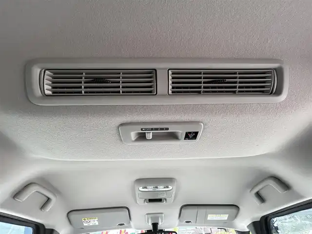 日産 ルークス ハイウェイスター X 愛媛県 2023(令5)年 1.8万km スパークリングレッド/ブラック Strada7型ナビ/全周囲カメラ/左側電動スライドドア/左側ハンズフリースライド/セーフティシールド/衝突被害軽減装置/車線逸脱防止装置/クリアランスソナー/リアサーキュレーター/アイドリングストップ/LEDヘッドライト/ステアリングリモコン/純正ドアバイザー/フロアマット/電格ミラー/シガーソケット/ヘッドライトレベライザー/現状サマー(純正AW)(155/65/R14)/YOKOHAMA BleEarth-GT AE51/禁煙車