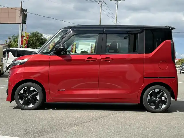 日産 ルークス ハイウェイスター X 愛媛県 2023(令5)年 1.8万km スパークリングレッド/ブラック Strada7型ナビ/全周囲カメラ/左側電動スライドドア/左側ハンズフリースライド/セーフティシールド/衝突被害軽減装置/車線逸脱防止装置/クリアランスソナー/リアサーキュレーター/アイドリングストップ/LEDヘッドライト/ステアリングリモコン/純正ドアバイザー/フロアマット/電格ミラー/シガーソケット/ヘッドライトレベライザー/現状サマー(純正AW)(155/65/R14)/YOKOHAMA BleEarth-GT AE51/禁煙車