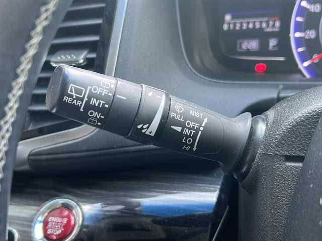 ホンダ オデッセイ アブソルート アドバンス 広島県 2015(平27)年 8.3万km ホワイトオーキッドパール 禁煙車/OP18インチアルミホイール/ホンダセンシング/・衝突軽減ブレーキ〈CMBS〉/・誤発進抑制機能/・路外逸脱抑制機能/・渋滞追従機能付ACC〈アダプティブ・クルーズ・コントロール〉/・LKAS〈車線維持支援システム〉/・先行車発進お知らせ機能/・標識認識機能/純正メーカーナビ/・フルセグ/・CD/DVD/・HDMI/USB/純正フリップダウンモニター（VM-155EN）/マルチビューカメラシステム/スマートパーキングアシスト/革巻きステアリング/ステアリングスイッチ/パドルシフト/LEDヘッドライト/フォグランプ/LED室内灯/コンフォートビューパッケージ/両側パワースライドドア/パワーシート/コンビシート/2列目プレミアムクレードルシート/スマートキー/プッシュスタート/スペアキー/前ドライブレコーダー/ETC/W+サイド+カーテンエアバック