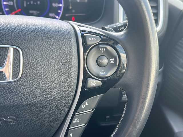 ホンダ オデッセイ アブソルート アドバンス 広島県 2015(平27)年 8.3万km ホワイトオーキッドパール 禁煙車/OP18インチアルミホイール/ホンダセンシング/・衝突軽減ブレーキ〈CMBS〉/・誤発進抑制機能/・路外逸脱抑制機能/・渋滞追従機能付ACC〈アダプティブ・クルーズ・コントロール〉/・LKAS〈車線維持支援システム〉/・先行車発進お知らせ機能/・標識認識機能/純正メーカーナビ/・フルセグ/・CD/DVD/・HDMI/USB/純正フリップダウンモニター（VM-155EN）/マルチビューカメラシステム/スマートパーキングアシスト/革巻きステアリング/ステアリングスイッチ/パドルシフト/LEDヘッドライト/フォグランプ/LED室内灯/コンフォートビューパッケージ/両側パワースライドドア/パワーシート/コンビシート/2列目プレミアムクレードルシート/スマートキー/プッシュスタート/スペアキー/前ドライブレコーダー/ETC/W+サイド+カーテンエアバック