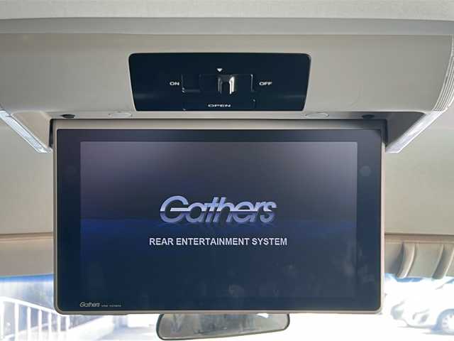 ホンダ オデッセイ アブソルート アドバンス 広島県 2015(平27)年 8.3万km ホワイトオーキッドパール 禁煙車/OP18インチアルミホイール/ホンダセンシング/・衝突軽減ブレーキ〈CMBS〉/・誤発進抑制機能/・路外逸脱抑制機能/・渋滞追従機能付ACC〈アダプティブ・クルーズ・コントロール〉/・LKAS〈車線維持支援システム〉/・先行車発進お知らせ機能/・標識認識機能/純正メーカーナビ/・フルセグ/・CD/DVD/・HDMI/USB/純正フリップダウンモニター（VM-155EN）/マルチビューカメラシステム/スマートパーキングアシスト/革巻きステアリング/ステアリングスイッチ/パドルシフト/LEDヘッドライト/フォグランプ/LED室内灯/コンフォートビューパッケージ/両側パワースライドドア/パワーシート/コンビシート/2列目プレミアムクレードルシート/スマートキー/プッシュスタート/スペアキー/前ドライブレコーダー/ETC/W+サイド+カーテンエアバック