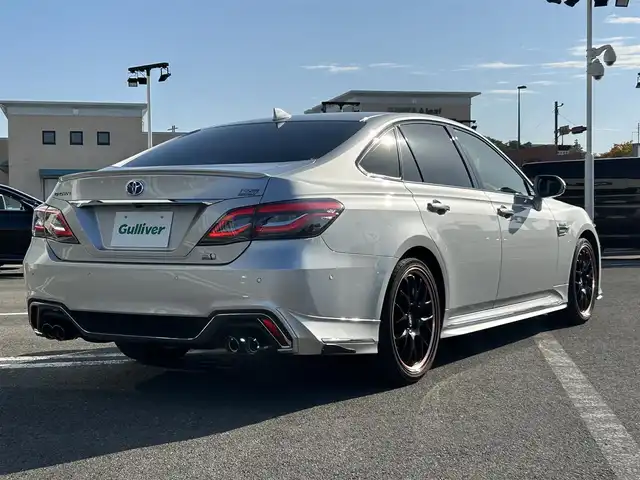 トヨタ クラウン ハイブリッド RS アドバンス 長崎県 2018(平30)年 3.4万km シルバーM 〇純正ナビ/〇フルセグTV/〇バックカメラ/〇パノラマビューモニター/〇ビルトインETC/〇ドライブレコーダー/〇レーダークルーズコントロール/〇コーナーセンサー/〇セーフティセンス/〇ブラインドスポットモニター/〇三眼LEDヘッドランプ/〇革巻きステアリングホイール/〇ステアリングヒーター/〇パドルシフト/〇ブラック合皮/ブランノーブコンビシート/〇パワーシート/シートヒーター/〇スマートエントリー/スタートシステム/〇スペアキー/〇禁煙車