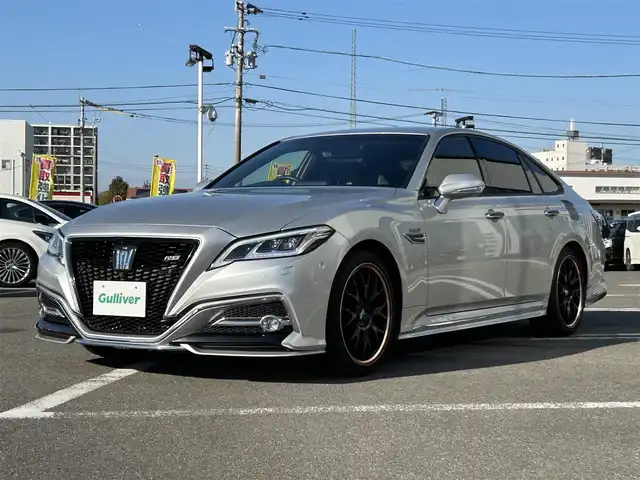 トヨタ クラウン ハイブリッド RS アドバンス 長崎県 2018(平30)年 3.4万km シルバーM 〇純正ナビ/〇フルセグTV/〇バックカメラ/〇パノラマビューモニター/〇ビルトインETC/〇ドライブレコーダー/〇レーダークルーズコントロール/〇コーナーセンサー/〇セーフティセンス/〇ブラインドスポットモニター/〇三眼LEDヘッドランプ/〇革巻きステアリングホイール/〇ステアリングヒーター/〇パドルシフト/〇ブラック合皮/ブランノーブコンビシート/〇パワーシート/シートヒーター/〇スマートエントリー/スタートシステム/〇スペアキー/〇禁煙車