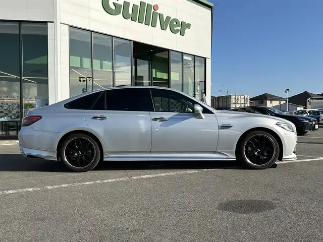 トヨタ クラウン ハイブリッド RS アドバンス 長崎県 2018(平30)年 3.4万km シルバーM 〇純正ナビ/〇フルセグTV/〇バックカメラ/〇パノラマビューモニター/〇ビルトインETC/〇ドライブレコーダー/〇レーダークルーズコントロール/〇コーナーセンサー/〇セーフティセンス/〇ブラインドスポットモニター/〇三眼LEDヘッドランプ/〇革巻きステアリングホイール/〇ステアリングヒーター/〇パドルシフト/〇ブラック合皮/ブランノーブコンビシート/〇パワーシート/シートヒーター/〇スマートエントリー/スタートシステム/〇スペアキー/〇禁煙車