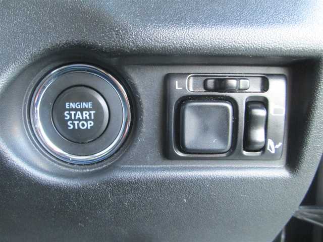 スズキ ジムニー XL 千葉県 2019(令1)年 2.8万km ブルーイッシュブラックパール3 ワンオーナー/純正SDナビ、フルセグTV(キャンセラー有)/バックカメラ/純正オーディオ【DVD/CD/BT/SD】/デュアルセンサーブレーキサポート/車線逸脱防止警報/ヘッドライトレベライザー/前席シートヒーター/ビルトインETC/スペアキー/取扱説明書/ナビ取扱説明書/新車時保証書