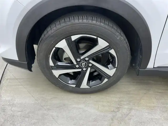 ダイハツ ロッキー プレミアム G HEV 岡山県 2022(令4)年 3.6万km ブラックマイカメタリック/シャイニングホワイトパール パノラマモニター/純正9インチナビ NMZN-Y72D9/地デジ/Bluetooth/CD/DVD/USB/ハーフレザーシート/シートヒーター/純正ドライブレコーダー/純正17インチアルミホイール/純正フロアマット/LEDヘッドライト/オートライト/オートハイビーム/リアフォグランプ/衝突軽減ブレーキ/レーダークルーズコントロール/プッシュスタート/スマートキー/オートホールド/踏み間違え防止