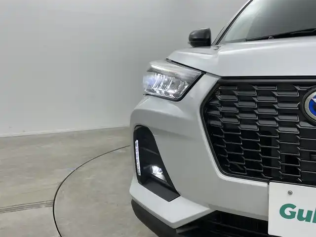 ダイハツ ロッキー プレミアム G HEV 岡山県 2022(令4)年 3.6万km ブラックマイカメタリック/シャイニングホワイトパール パノラマモニター/純正9インチナビ NMZN-Y72D9/地デジ/Bluetooth/CD/DVD/USB/ハーフレザーシート/シートヒーター/純正ドライブレコーダー/純正17インチアルミホイール/純正フロアマット/LEDヘッドライト/オートライト/オートハイビーム/リアフォグランプ/衝突軽減ブレーキ/レーダークルーズコントロール/プッシュスタート/スマートキー/オートホールド/踏み間違え防止