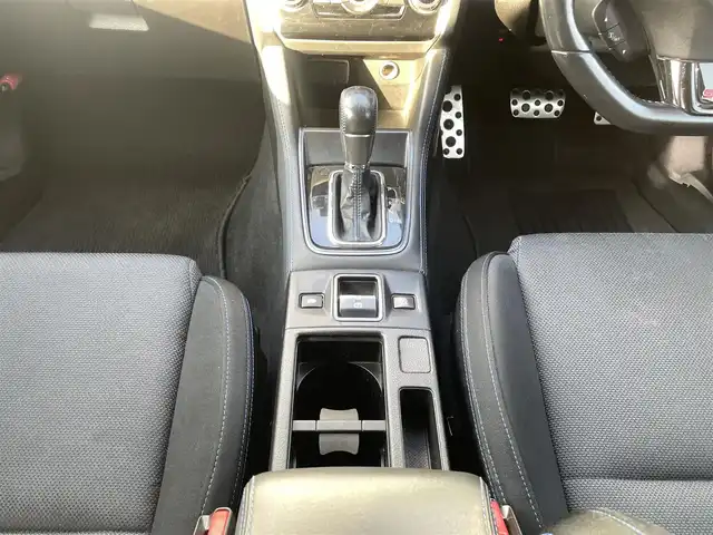 スバル レヴォーグ 1．6GT－S アイサイト 宮崎県 2014(平26)年 7.4万km クリスタルホワイトP 社外ナビゲーション/バックカメラ/アイサイトバージョン3/LEDヘッドライト/STIスポイラー/スマートキー/プッシュスタート/フォグランプ/パワーシート/ETC車載器/リヤスポイラー