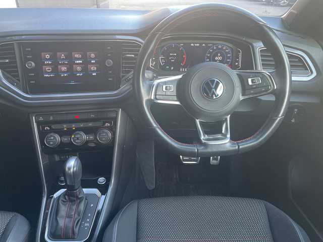フォルクスワーゲン ＶＷ Ｔ－ロック TDI スポーツ 高知県 2021(令3)年 2.5万km ピュアホワイト 純正ナビ/【BT/FM/AM/フルセグTV】/バックカメラ/applecarplay/ACC/ブラインドスポット/純正18インチAW/LEDヘッドライト/電動リアゲート/クリアランスソナー/パドルシフト/ルーフレール/ハーフレザーシート/ETC/前後ドラレコ/電動パーキングブレーキ/ブレーキホールド/LEDヘッドライト/オートライト/スマートキー/プッシュスタート