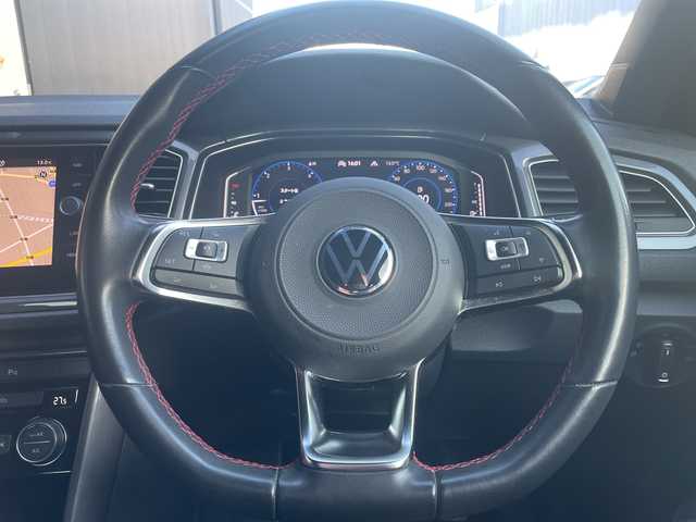 フォルクスワーゲン ＶＷ Ｔ－ロック TDI スポーツ 高知県 2021(令3)年 2.5万km ピュアホワイト 純正ナビ/【BT/FM/AM/フルセグTV】/バックカメラ/applecarplay/ACC/ブラインドスポット/純正18インチAW/LEDヘッドライト/電動リアゲート/クリアランスソナー/パドルシフト/ルーフレール/ハーフレザーシート/ETC/前後ドラレコ/電動パーキングブレーキ/ブレーキホールド/LEDヘッドライト/オートライト/スマートキー/プッシュスタート