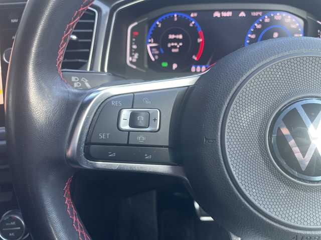 フォルクスワーゲン ＶＷ Ｔ－ロック TDI スポーツ 高知県 2021(令3)年 2.5万km ピュアホワイト 純正ナビ/【BT/FM/AM/フルセグTV】/バックカメラ/applecarplay/ACC/ブラインドスポット/純正18インチAW/LEDヘッドライト/電動リアゲート/クリアランスソナー/パドルシフト/ルーフレール/ハーフレザーシート/ETC/前後ドラレコ/電動パーキングブレーキ/ブレーキホールド/LEDヘッドライト/オートライト/スマートキー/プッシュスタート