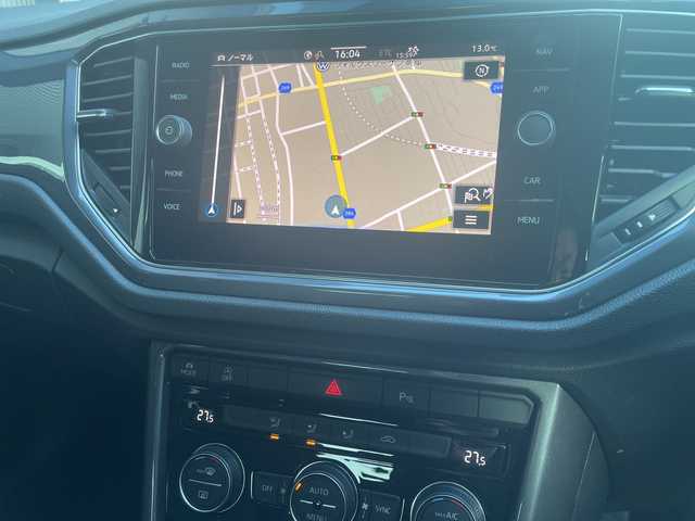 フォルクスワーゲン ＶＷ Ｔ－ロック TDI スポーツ 高知県 2021(令3)年 2.5万km ピュアホワイト 純正ナビ/【BT/FM/AM/フルセグTV】/バックカメラ/applecarplay/ACC/ブラインドスポット/純正18インチAW/LEDヘッドライト/電動リアゲート/クリアランスソナー/パドルシフト/ルーフレール/ハーフレザーシート/ETC/前後ドラレコ/電動パーキングブレーキ/ブレーキホールド/LEDヘッドライト/オートライト/スマートキー/プッシュスタート