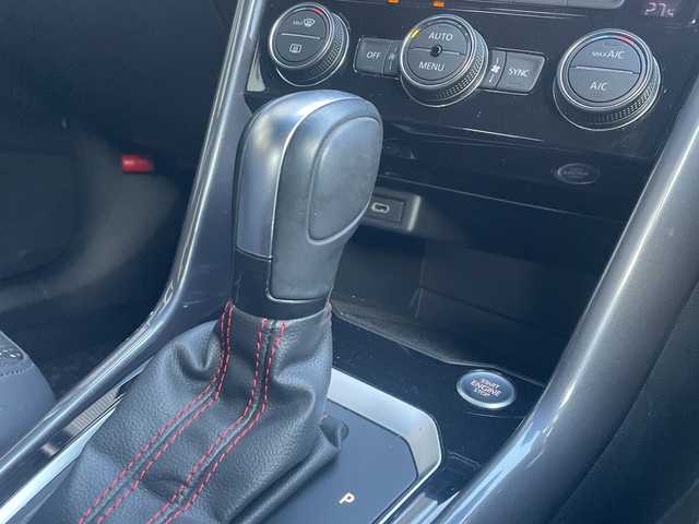 フォルクスワーゲン ＶＷ Ｔ－ロック TDI スポーツ 高知県 2021(令3)年 2.5万km ピュアホワイト 純正ナビ/【BT/FM/AM/フルセグTV】/バックカメラ/applecarplay/ACC/ブラインドスポット/純正18インチAW/LEDヘッドライト/電動リアゲート/クリアランスソナー/パドルシフト/ルーフレール/ハーフレザーシート/ETC/前後ドラレコ/電動パーキングブレーキ/ブレーキホールド/LEDヘッドライト/オートライト/スマートキー/プッシュスタート