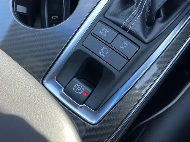 トヨタ クラウン ハイブリッド RS アドバンス 三重県 2018(平30)年 2.4万km ホワイトパールクリスタルシャイン 登録時走行距離23928km/車検R9年2月9日/カロッツェリア後席モニター(D/N席)/♪Toyota Safety Sense/ ・PCS(プリクラッシュセーフティ)/ ・LTA(レーントレーシングアシスト)/ ・オートマチックハイビーム/ ・RSA(ロードサインアシスト)/ ・レーダークルーズコントロール/ ・先行車発進告知機能/♪BSM(ブラインドスポットモニター)/♪RCTA(リアクロストラフィックアラート)/♪RCD(リヤカメラディテクション)/♪デジタルインナーミラー/♪GPSレーダー/♪ヘッドアップディスプレイ/♪クリアランスソナー/♪純正メーカーナビ/ ・フルセグ・Bluetooth/ ・CD/DVD再生・録音機能/ ・ミラキャスト・AUX・USB/♪オートブレーキホールド/♪ハーフレザーシート/♪D/N席パワーシート/♪D/N席シートヒーター/♪ステアリングヒーター/♪純正18インチAW/♪LEDヘッドライト/♪LEDフォグライト/♪オートライト/♪オートワイパー/♪オートリトラクタブルミラー/♪ウィンカーミラー/♪革巻きステアリング/♪パドルシフト/♪ステアリングスイッチ/♪フロアマット/♪スモークフィルム/♪ビルトインETC2.0/♪AC100V/♪サイド/カーテン/ニーエアバック