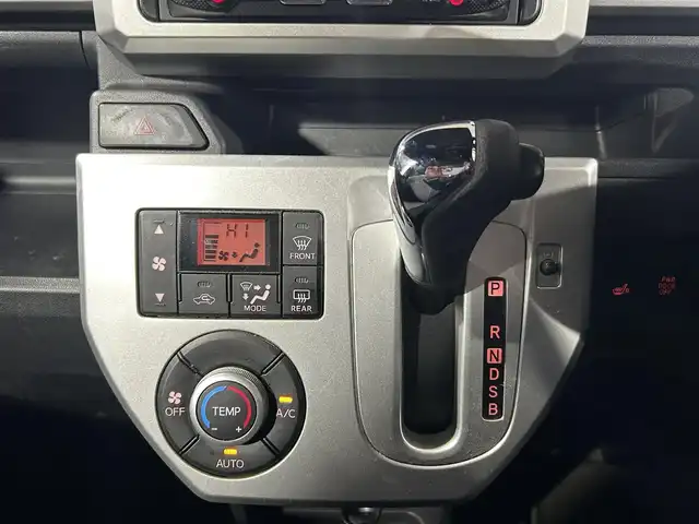 ダイハツ ウェイク X SA 青森県 2015(平27)年 9.7万km ブルーメタリック 4WD/寒冷地仕様/片側パワースライドドア/純正14AW夏タイヤ積込（155/65/14）/純正フロアマット/フォグランプ/ベンチシート/D席シートヒーター/オートライト/アイドリングストップ/横滑り防止機能/衝突軽減ブレーキ/盗難防止警報/KENWOODカーオーディオ/【AM/FM/CD/MD】/エンジンスターター/取扱説明書/保証書