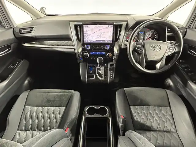 トヨタ アルファード S Aパッケージ 佐賀県 2018(平30)年 6.1万km ブラック アルパインアルファード専用大画面11型カーナビ/Bluetooth接続/DVD再生可能/フルセグTV/バックカメラ/衝突被害軽減システム/レーンアシスト/盗難防止装置/オートライト/オートマチックハイビーム/レーダークルーズコントロール/両側パワースライドドア/ETC/オットマン/オートハイビーム/オートライト/LEDヘッドライト/クリアランスソナー/純正18インチアルミホイール