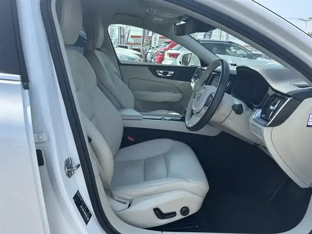 ボルボ Ｓ６０ 滋賀県 2020(令2)年 4.3万km パール HDDナビ/フルセグテレビ/アイドリングストップ/レザーシート（白）/シートヒーター/電動シート/全周囲カメラ/ドラレコ/ブラインドスポットセンサー/ETC/追従クルーズコントロール