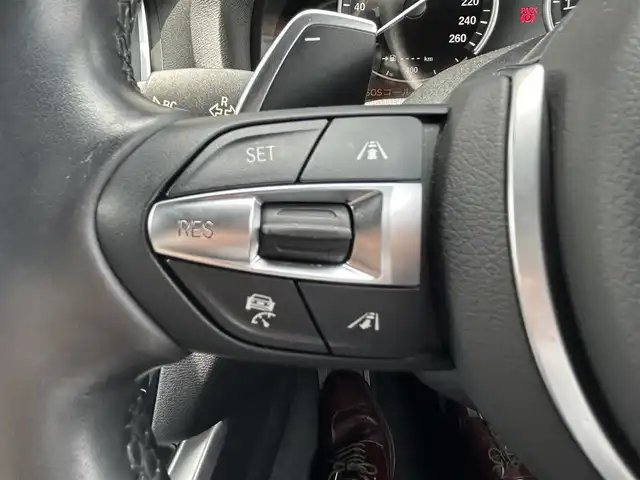 ＢＭＷ Ｘ４ ブラックアウト 福岡県 2017(平29)年 6.3万km サファイアブラックP インテリジェントセーフティ/サンルーフ/アダプティブクルーズコントロール/ブラインドスポットモニター/ヘッドアップディスプレイ/黒革シート/シートヒーター/純正ナビ/フルセグTV/Bluetooth/バックカメラ/パワーバックドア/LEDヘッドライト/オートライト/フロントフォグランプ/リアフォグランプ/前後ドライブレコーダー/純正19インチアルミホイール/ミラー一体型ETC/取扱説明書/スペアキー×1