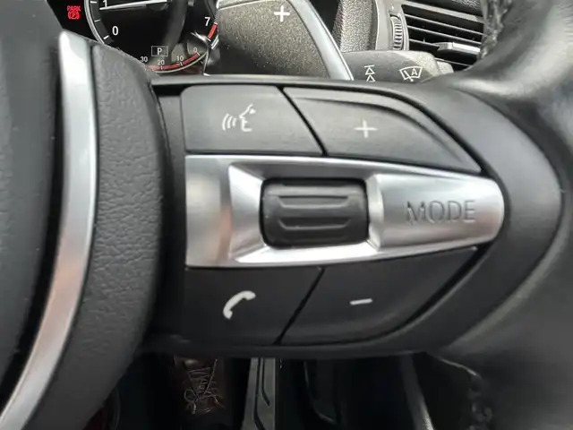 ＢＭＷ Ｘ４ ブラックアウト 福岡県 2017(平29)年 6.3万km サファイアブラックP インテリジェントセーフティ/サンルーフ/アダプティブクルーズコントロール/ブラインドスポットモニター/ヘッドアップディスプレイ/黒革シート/シートヒーター/純正ナビ/フルセグTV/Bluetooth/バックカメラ/パワーバックドア/LEDヘッドライト/オートライト/フロントフォグランプ/リアフォグランプ/前後ドライブレコーダー/純正19インチアルミホイール/ミラー一体型ETC/取扱説明書/スペアキー×1