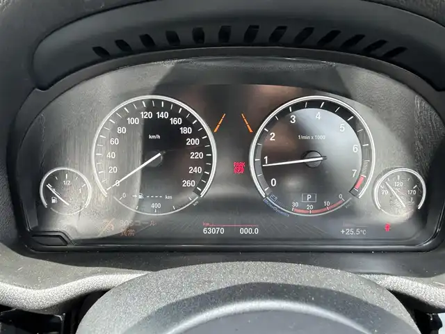 ＢＭＷ Ｘ４ ブラックアウト 福岡県 2017(平29)年 6.3万km サファイアブラックP インテリジェントセーフティ/サンルーフ/アダプティブクルーズコントロール/ブラインドスポットモニター/ヘッドアップディスプレイ/黒革シート/シートヒーター/純正ナビ/フルセグTV/Bluetooth/バックカメラ/パワーバックドア/LEDヘッドライト/オートライト/フロントフォグランプ/リアフォグランプ/前後ドライブレコーダー/純正19インチアルミホイール/ミラー一体型ETC/取扱説明書/スペアキー×1