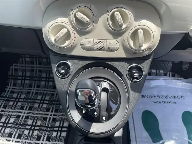 フィアット ５００Ｃ 1．2 ポップ 神奈川県 2021(令3)年 1.9万km 白