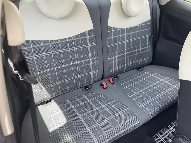 フィアット ５００Ｃ 1．2 ポップ 神奈川県 2021(令3)年 1.9万km 白