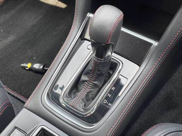 スバル ＷＲＸ Ｓ４ 2．0GT‐S アイサイト 新潟県 2017(平29)年 7万km クリスタルブラックシリカ 4WD/社外メモリナビ/〈BT/CD/DVD/TV〉/バックカメラ/ローダウン/全席パワーシート/前席シートヒーター/全席エアシート/ハーフレザー/クルーズコントロール追走あり/ドライブレコーダー前後/「純正フロアマット/純正冬タイヤ積載/社外１８インチ　WORK/後方コーナーセンサー/オートライト/LEDヘッドライト/空気圧センサー/BSM/電格格納自動ミラー/ドアバイザー/パドルシフト/取り扱い説明書/保証書