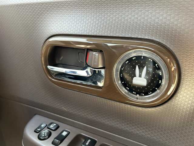 スズキ ラパン ショコラ X 埼玉県 2014(平26)年 7.7万km ピンク 純正ナビオーディオ/（AM/FM/BT/iPod/AUX/SD）/ワンセグテレビ/バックカメラ/アイドリングストップ/ドライブレコーダー前後/スペアキー１本（スマートキー）/プッシュスタード/純正フロアマット/保証書/車両/ナビ 取扱説明書