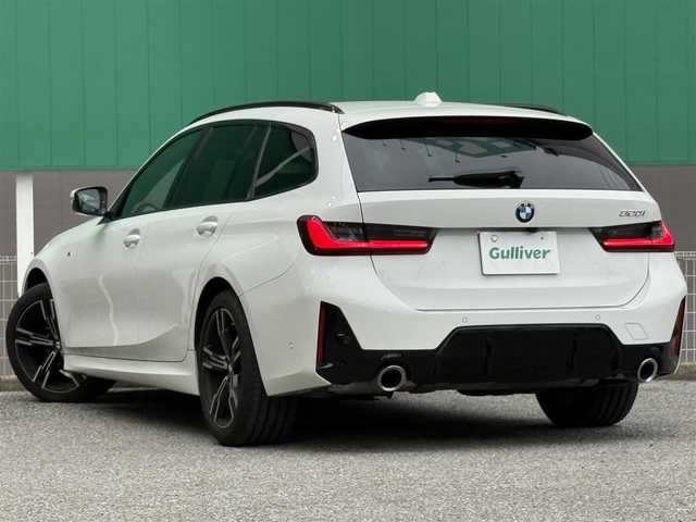 ＢＭＷ ＢＭＷ ３２０ｉ ツーリング Mスポーツ 千葉県 2024(令6)年 0.8万km 白 純正ナビ（Bluetooth/AM/FM/AppleCarPlay)/追従クルーズコントロール/バックカメラ/全方位カメラ/クリアランスソナー/盗難防止装置/衝突軽減システム/横滑り防止装置/レーンキープアシスト/前後ドライブレコーダー/ETC/ワイヤレス充電器/レザーシート/シートヒーター/シートポジションメモリー/電動リアゲート/LEDヘッドライト/純正アルミホイール/スペアキー/保証書/取扱説明書